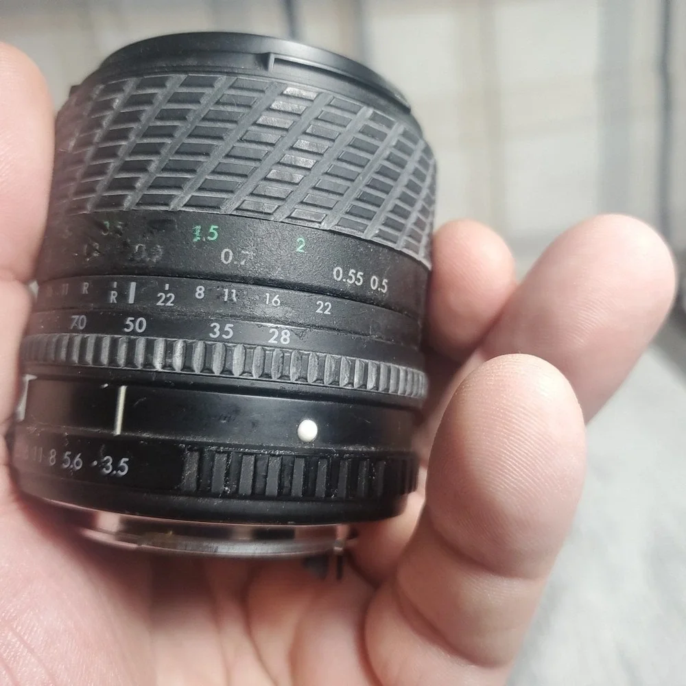 Sigma 52mm 28-70mm Zoom Lens Minolta AF Black f/3.5-4.5 UC Multi-Coated Japan